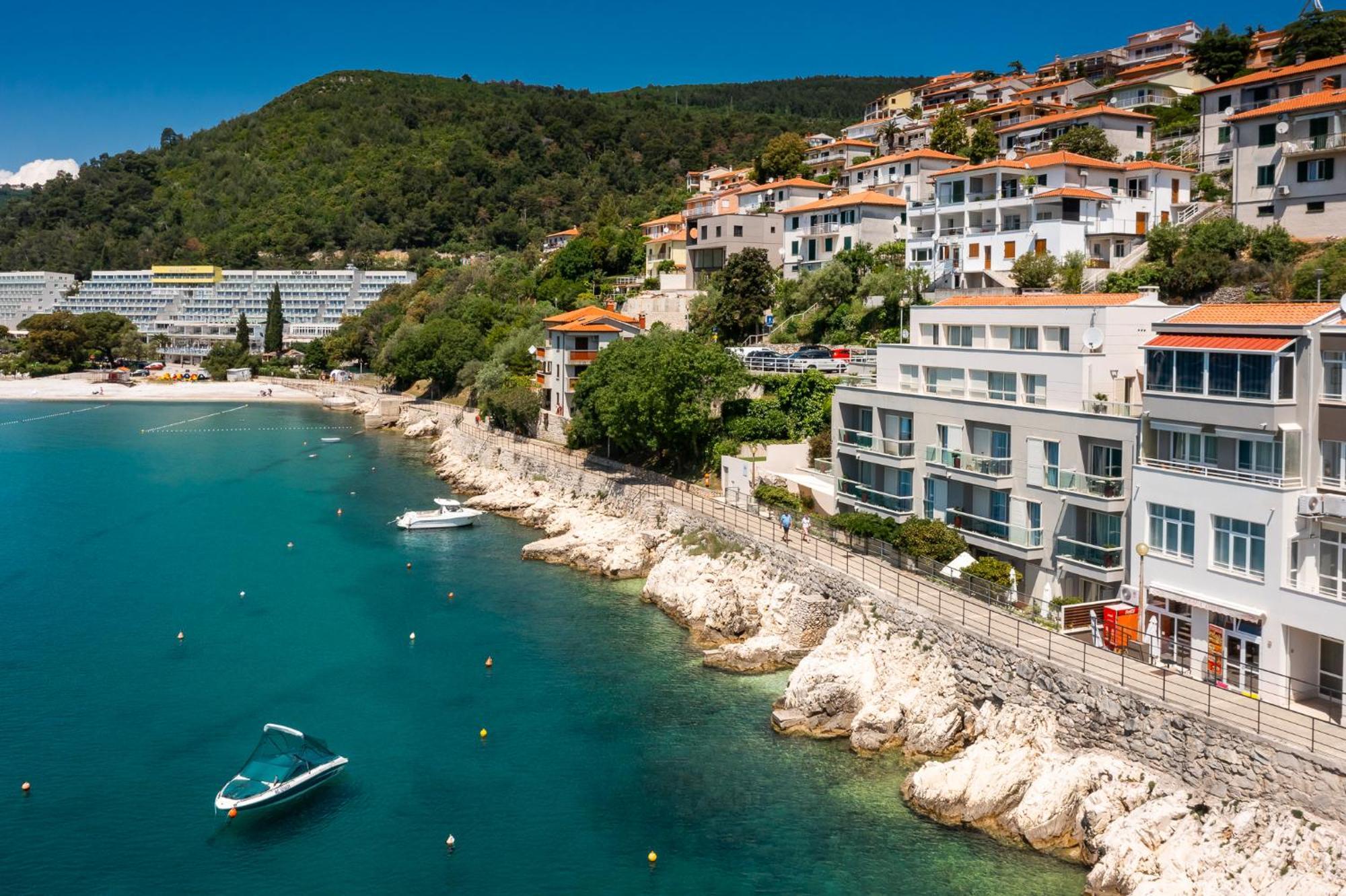 Boutique Hotel Adoral Rabac Bagian luar foto