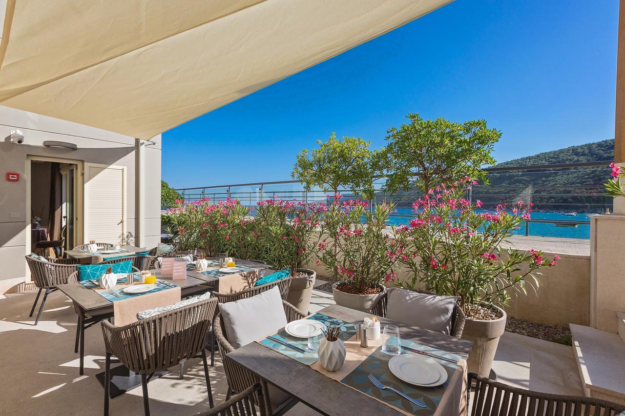 Boutique Hotel Adoral Rabac Bagian luar foto