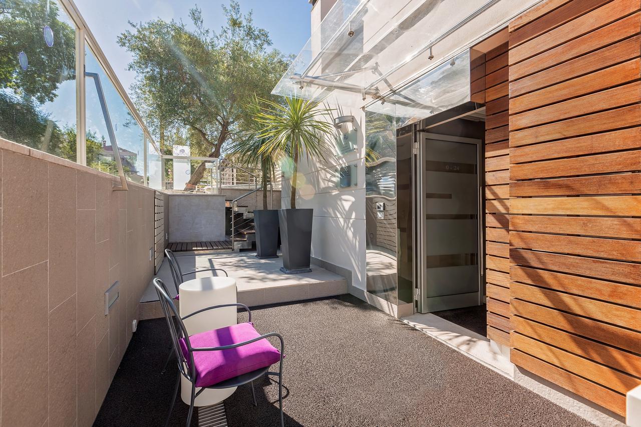 Boutique Hotel Adoral Rabac Bagian luar foto