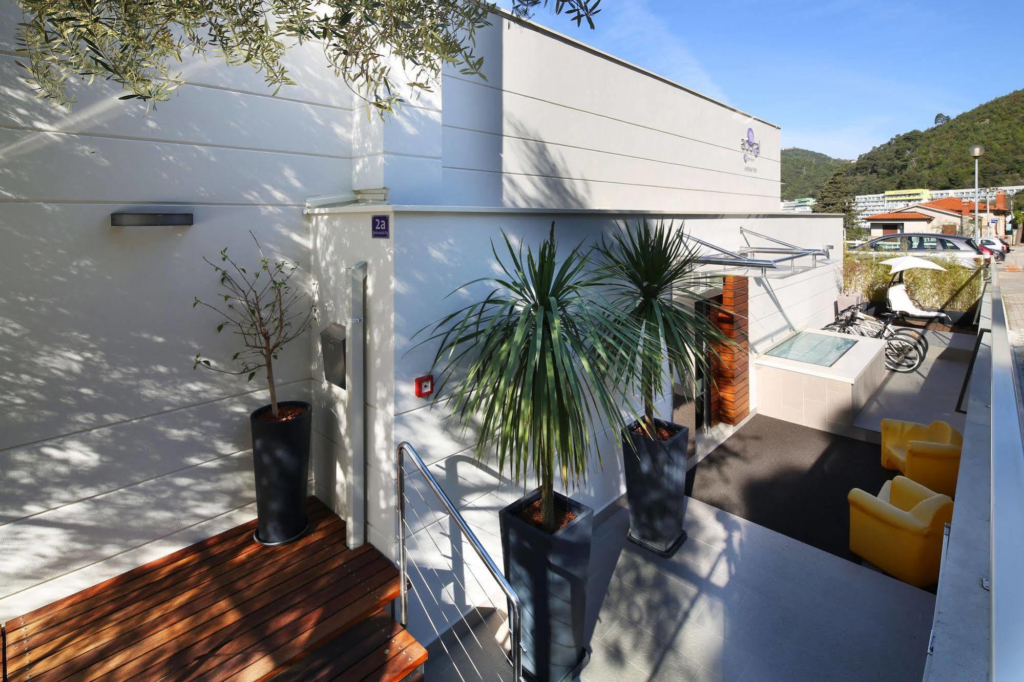 Boutique Hotel Adoral Rabac Bagian luar foto