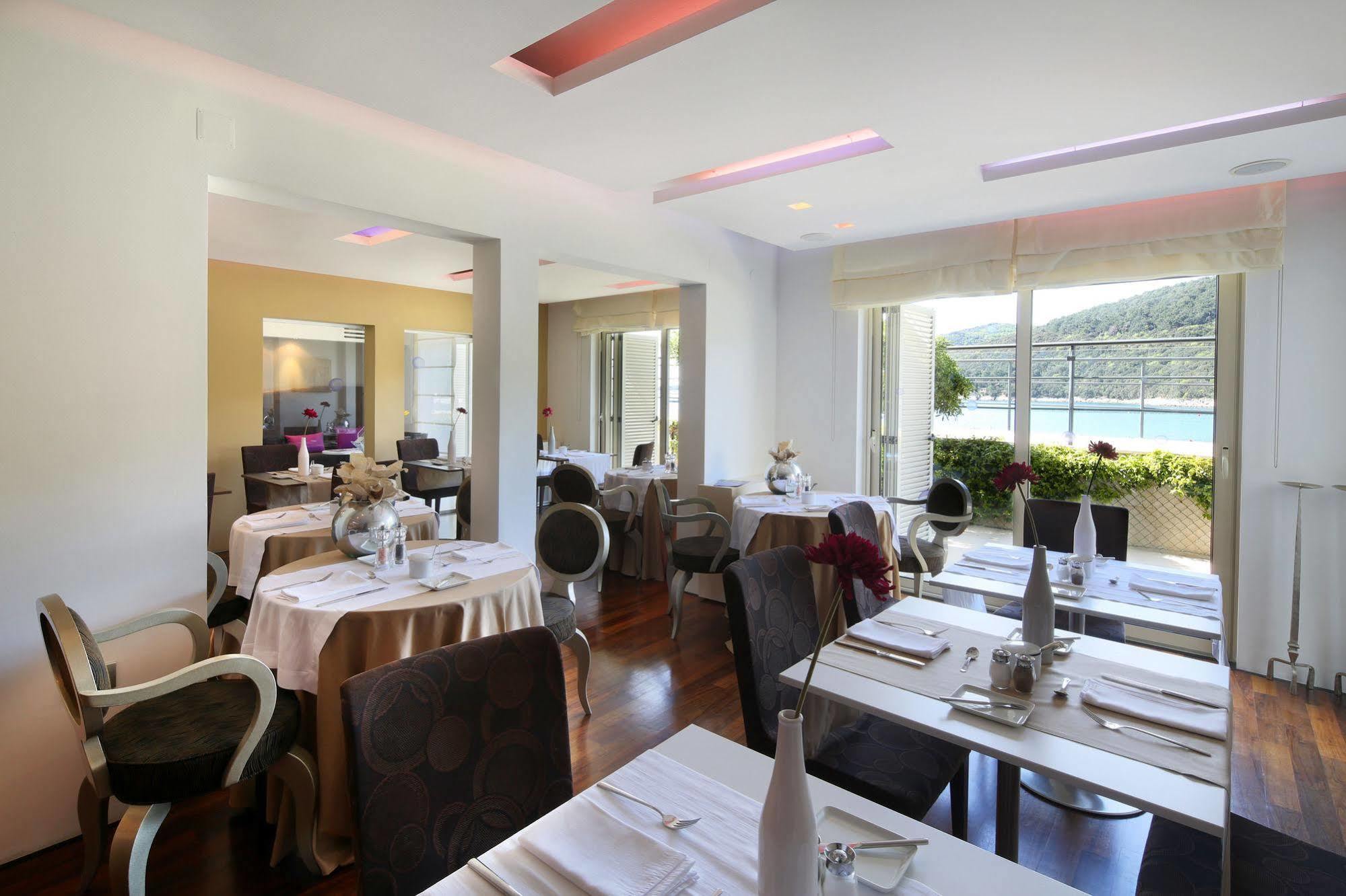 Boutique Hotel Adoral Rabac Bagian luar foto